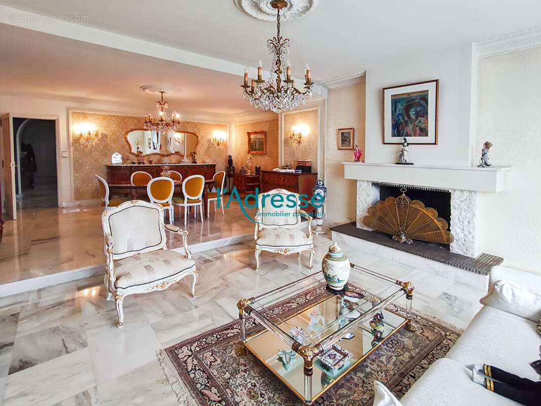 Maison à MONTREVAULT