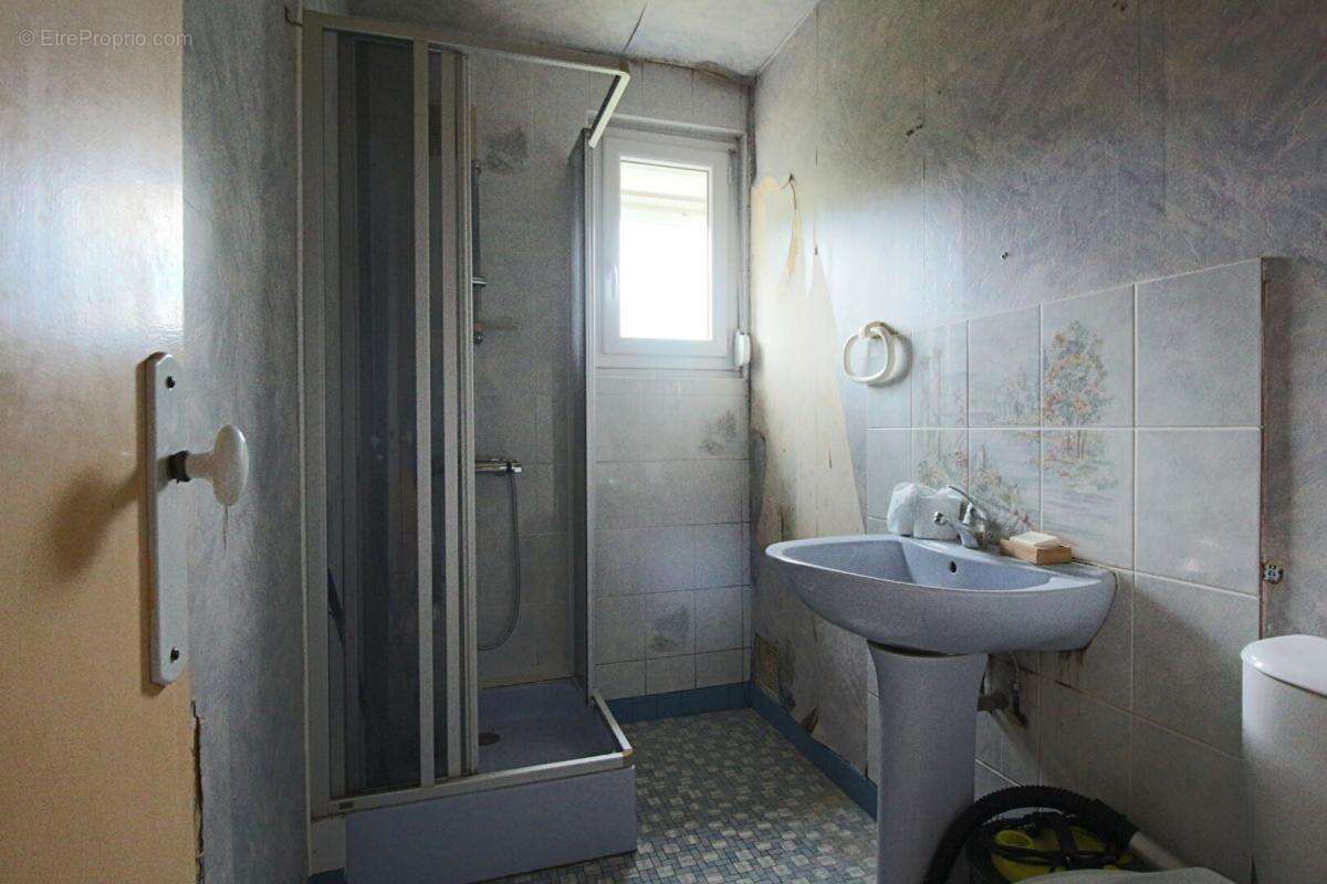 Maison en pierre avec fort potentiel d'aménagement à quelques minutes de Villers-Cotterêts - photo 13