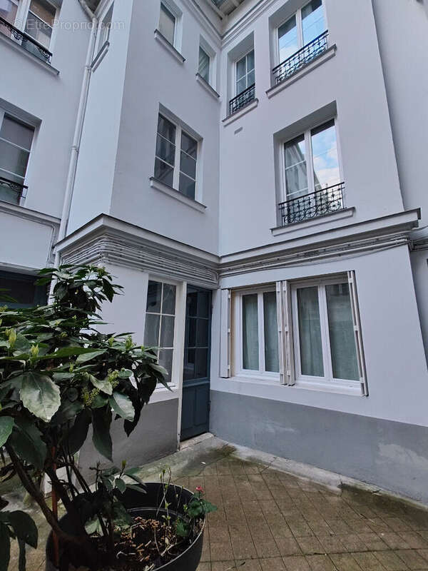 Appartement à PARIS-7E