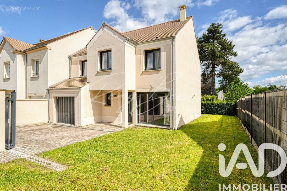 Photo 1 - Maison à LIMOURS