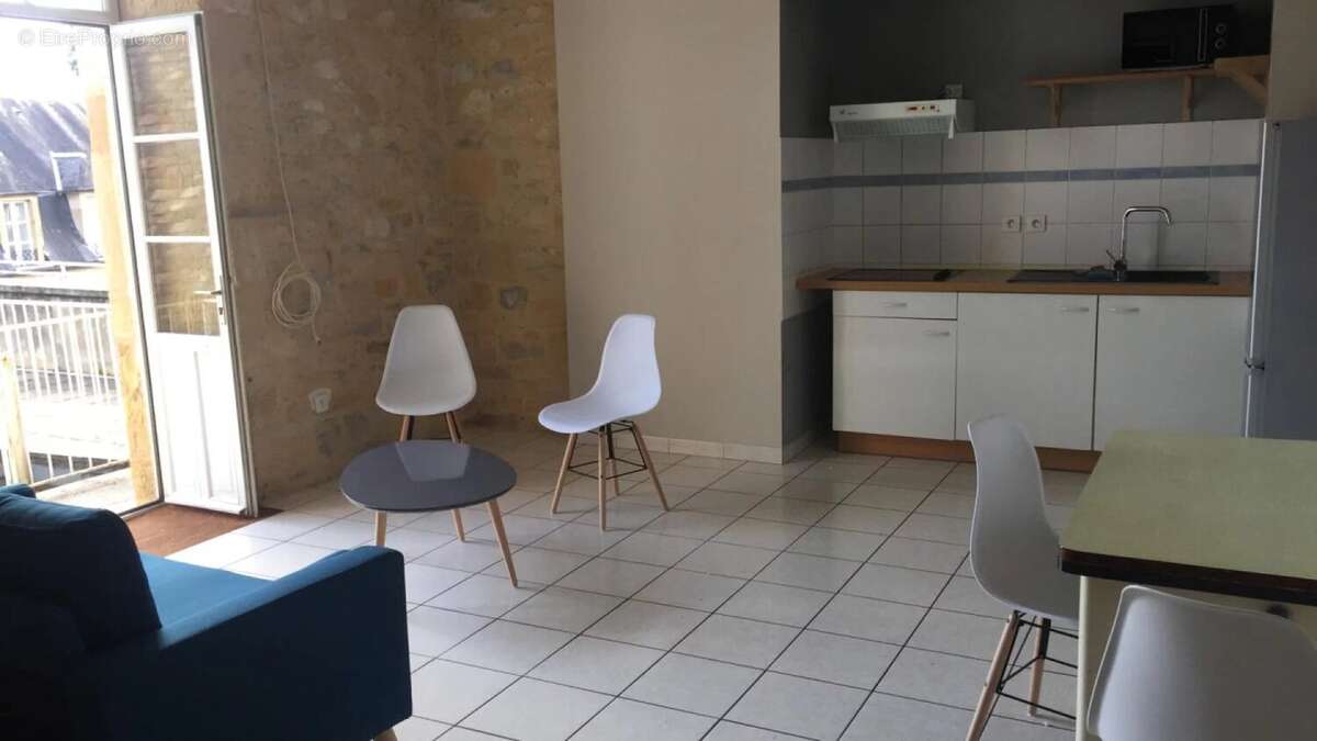 Appartement à GOURDON