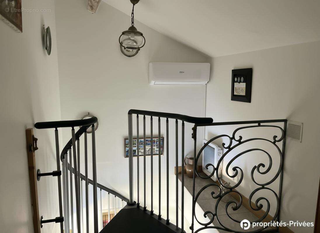 Ensemble immobilier à découvrir - 143 m2 - photo 7