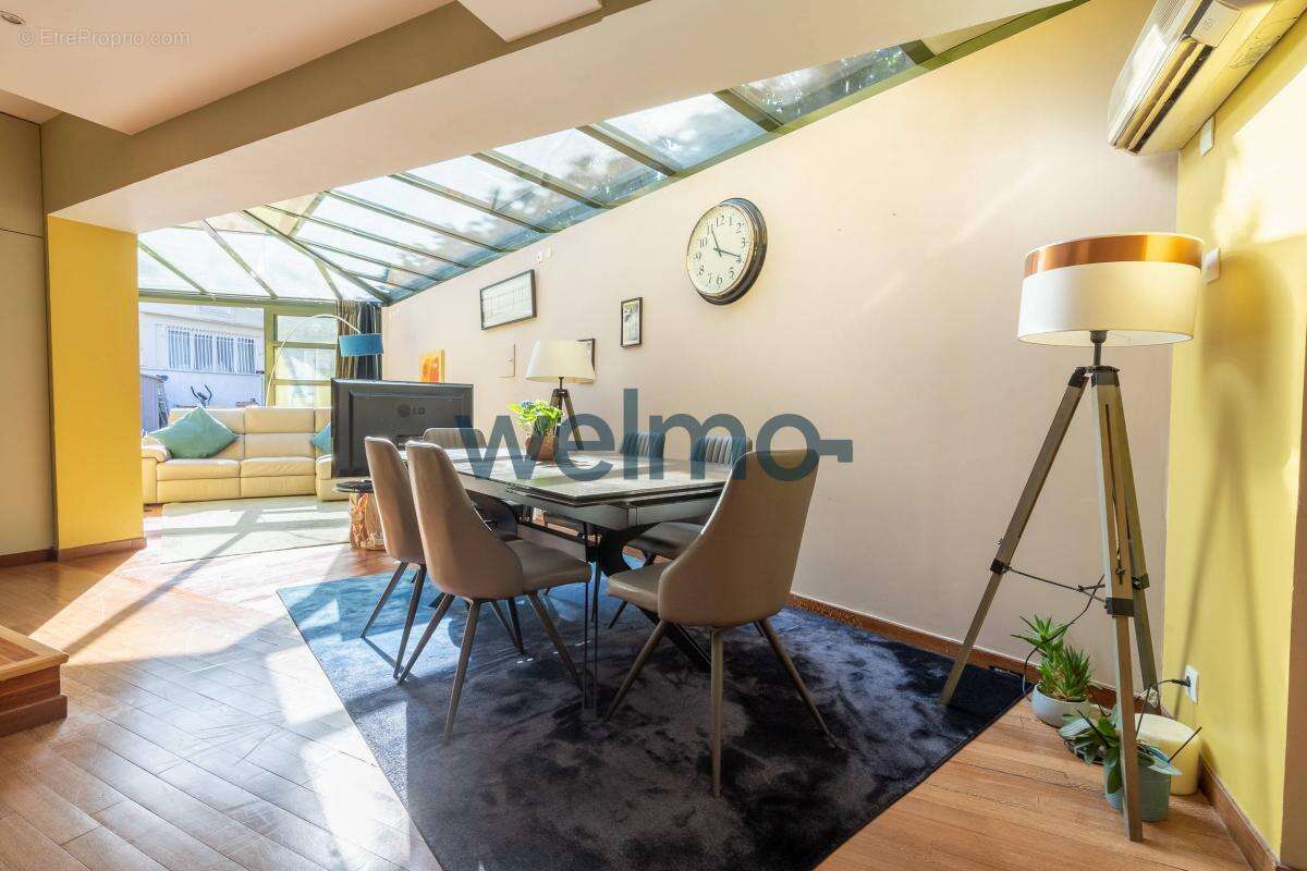 Maison à LE PERREUX-SUR-MARNE