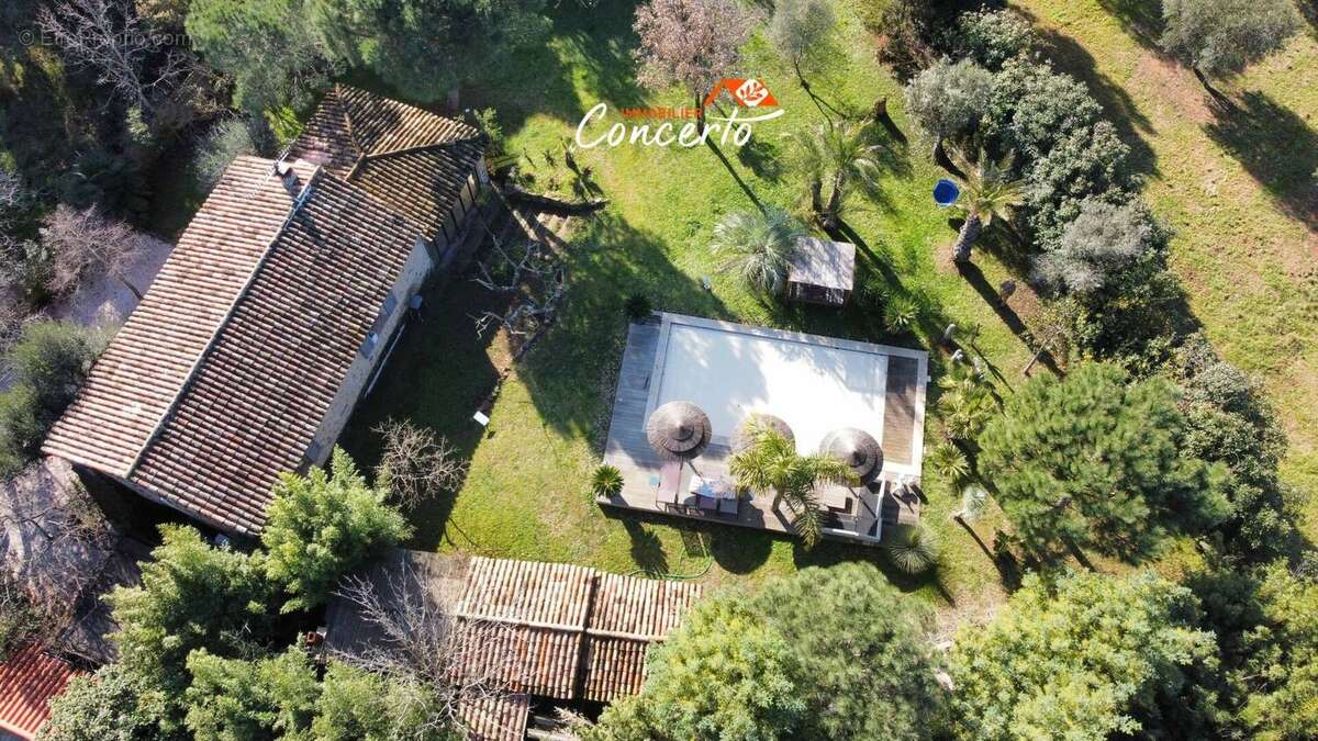 Autre à SAINT-RAPHAEL