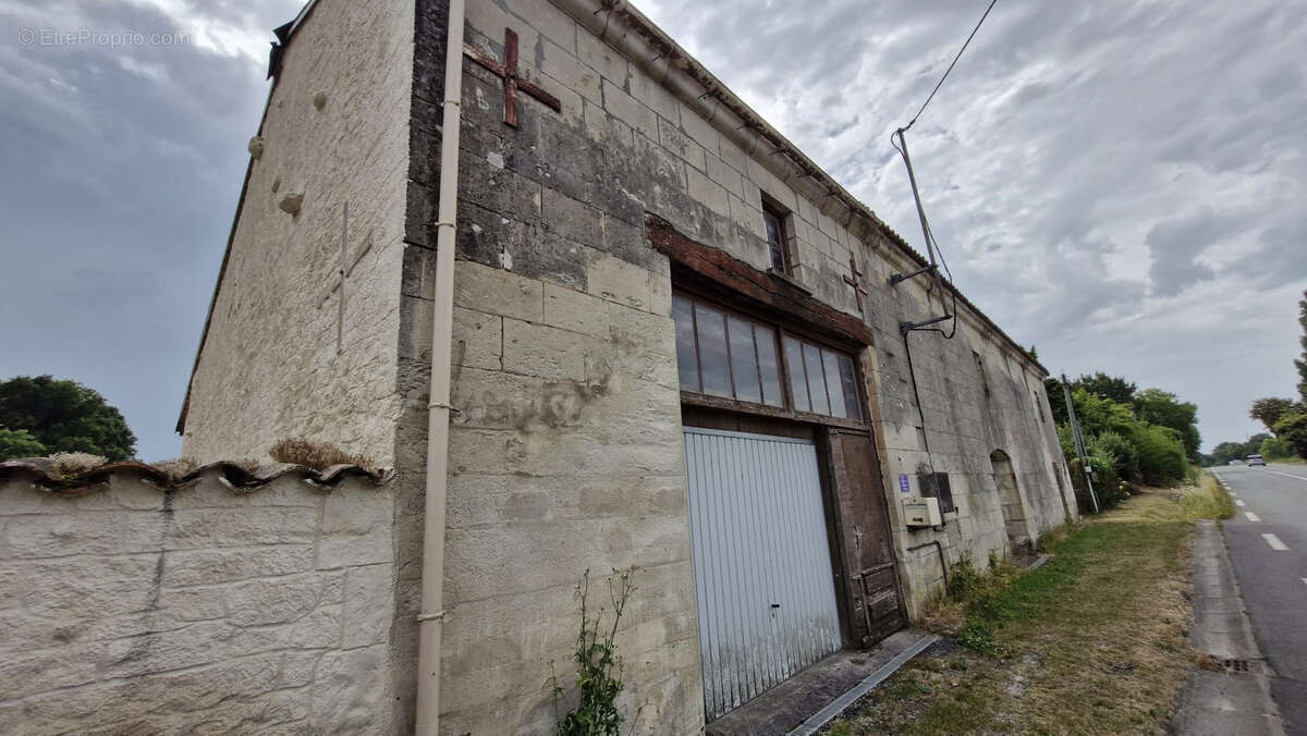 Maison à MORTAGNE-SUR-GIRONDE