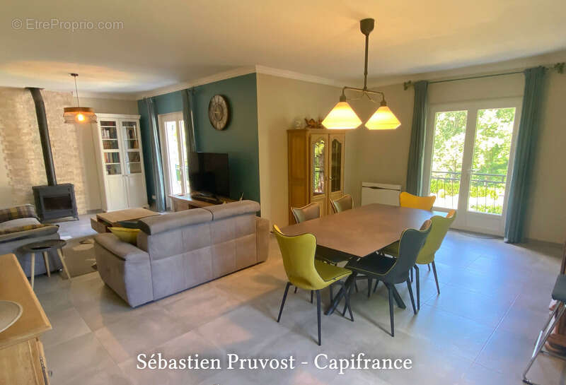 Maison à SAINT-PARDOUX-LA-RIVIERE