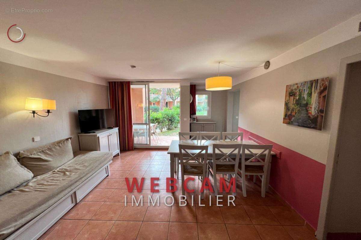 Appartement à MANDELIEU-LA-NAPOULE