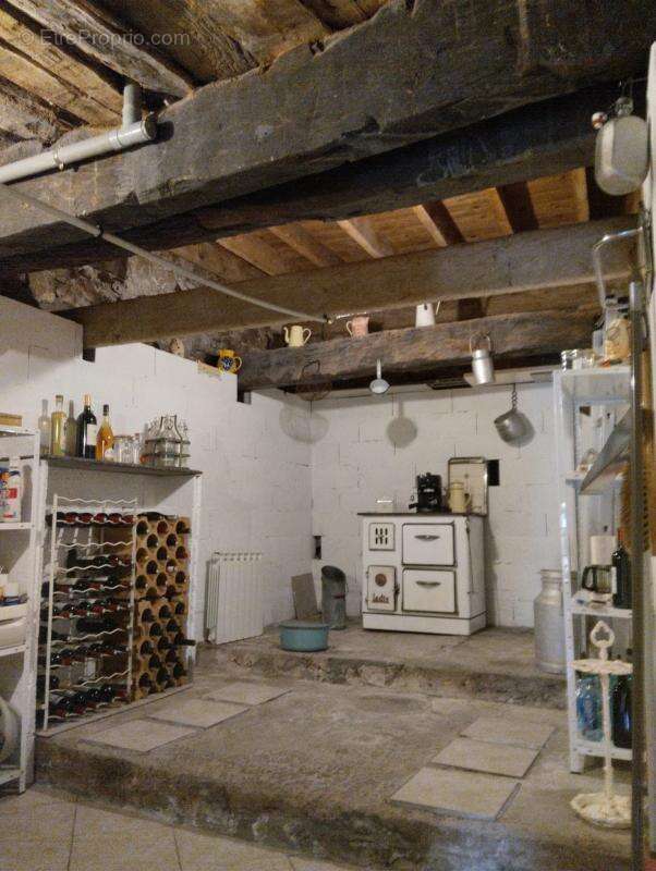 Maison à GREOUX-LES-BAINS