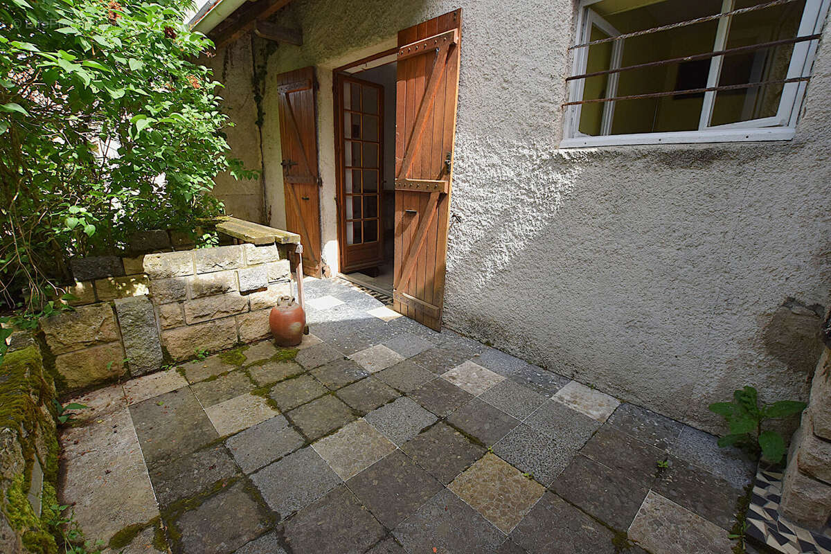 Maison à VARENNES-SUR-ALLIER