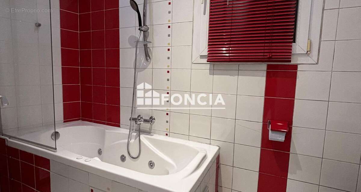 Appartement à VILLENEUVE-LOUBET