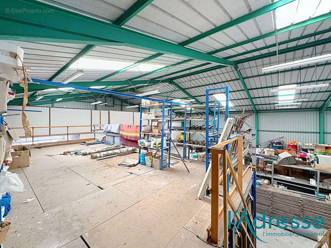 Commerce à SAINT-LOUP-DU-GAST