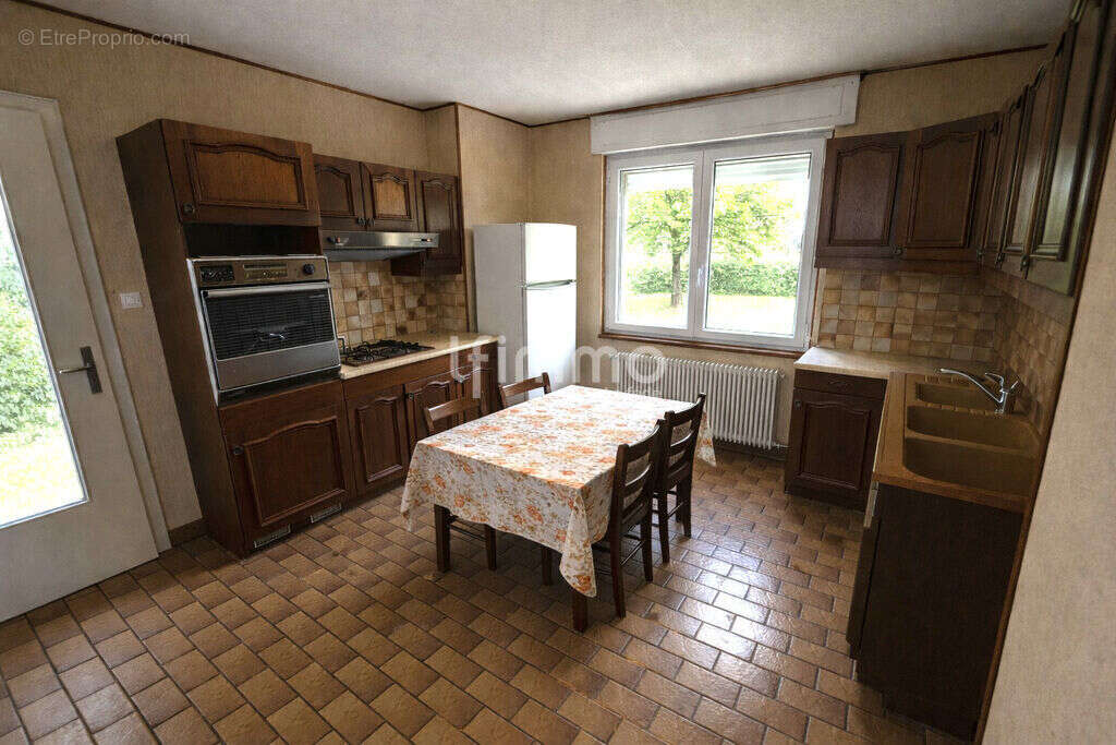 Maison de ville accolée, jardin 4 ares - photo 3
