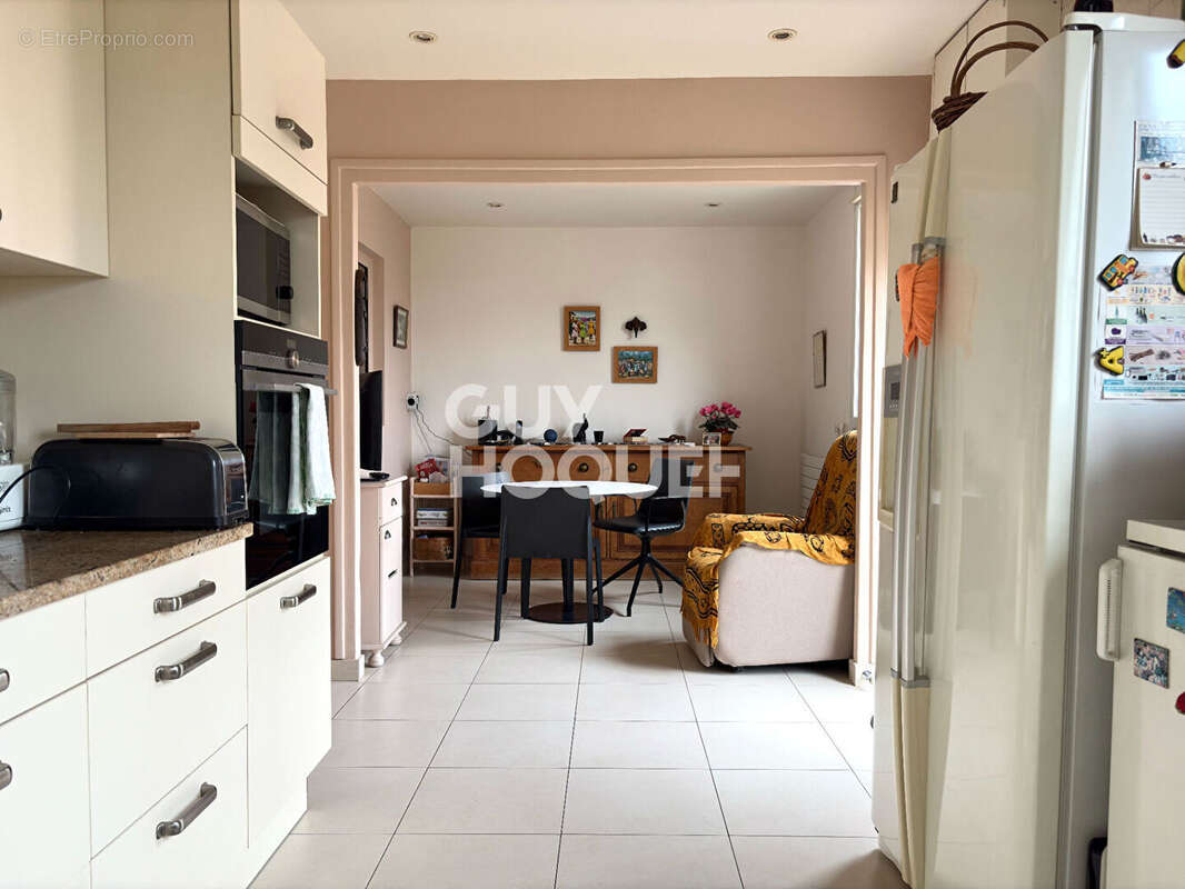 Maison à SAINTRY-SUR-SEINE