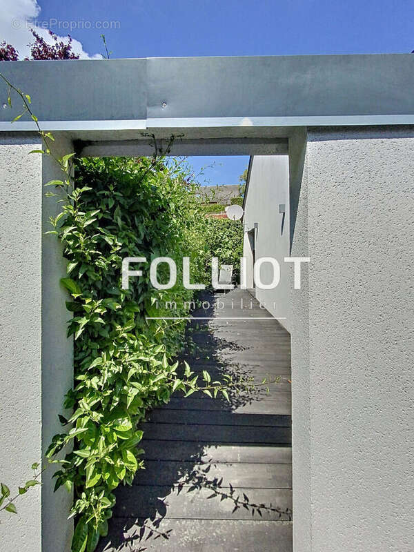 Maison à SAINT-PAIR-SUR-MER