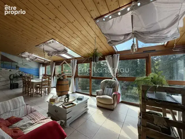 Une maison généreuse, idéale pour vivre et recevoir - photo 2