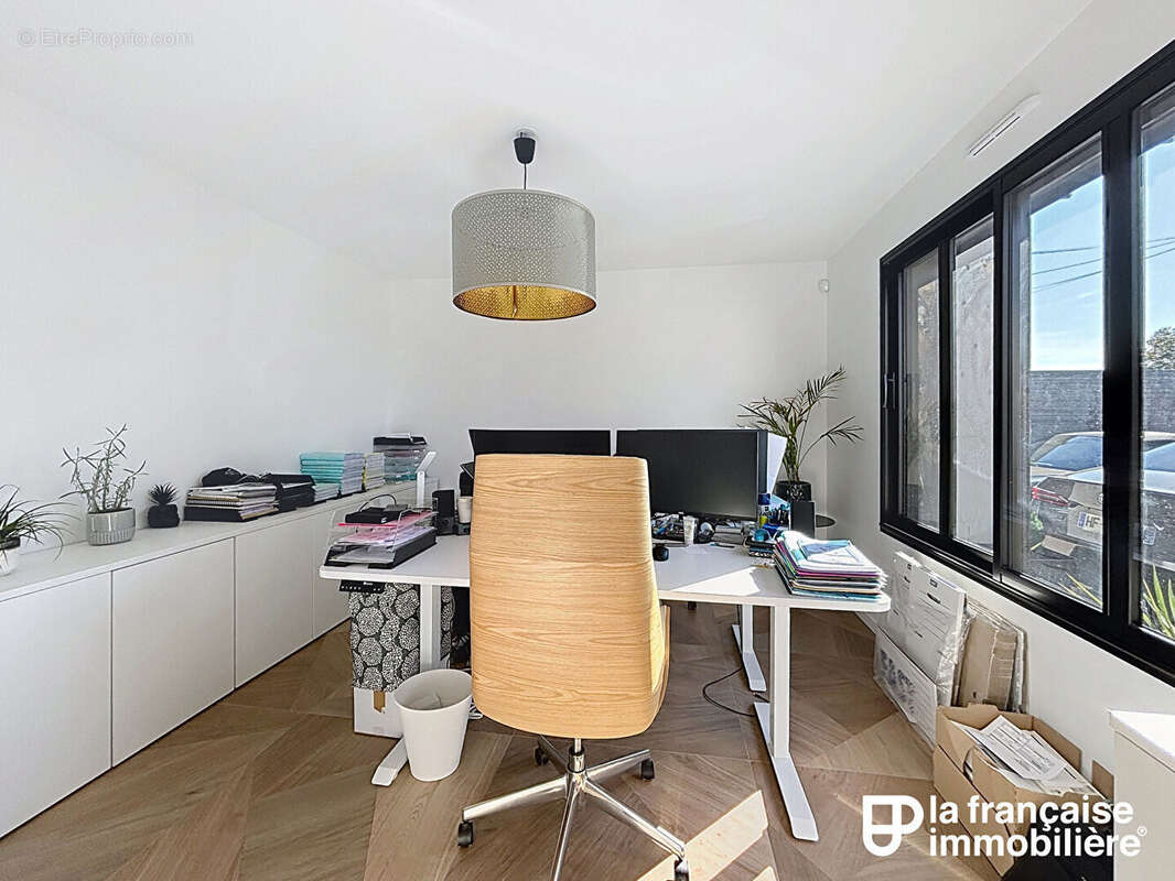 Maison à VERN-SUR-SEICHE