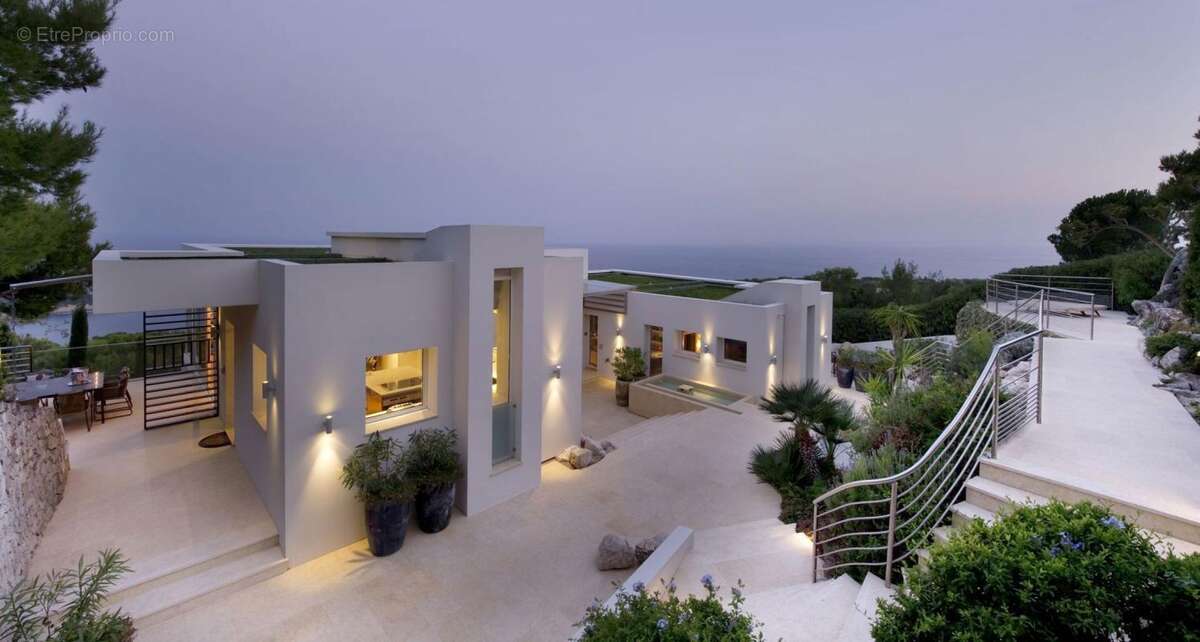 Maison à SAINT-JEAN-CAP-FERRAT