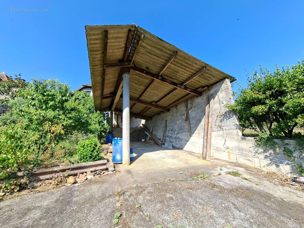 Grande maison de 130 m2 avec garage, dépendance et vastes abris sur jardin clos   Lagor (64170) - photo 17