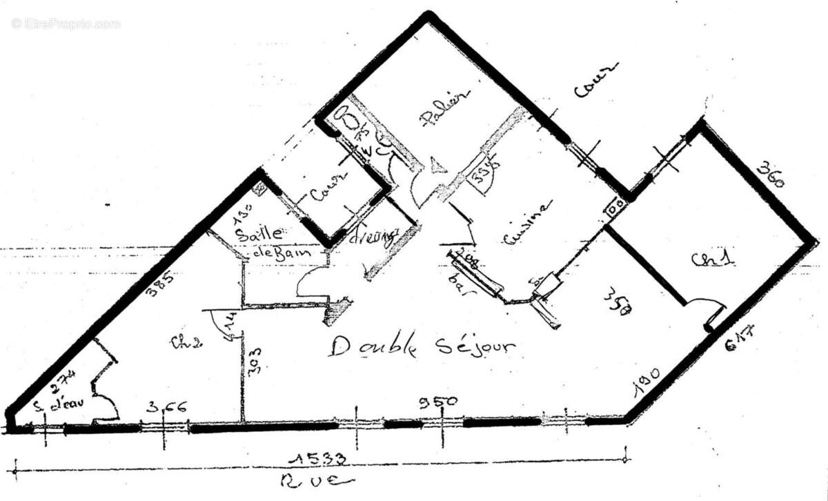 Appartement à PARIS-18E
