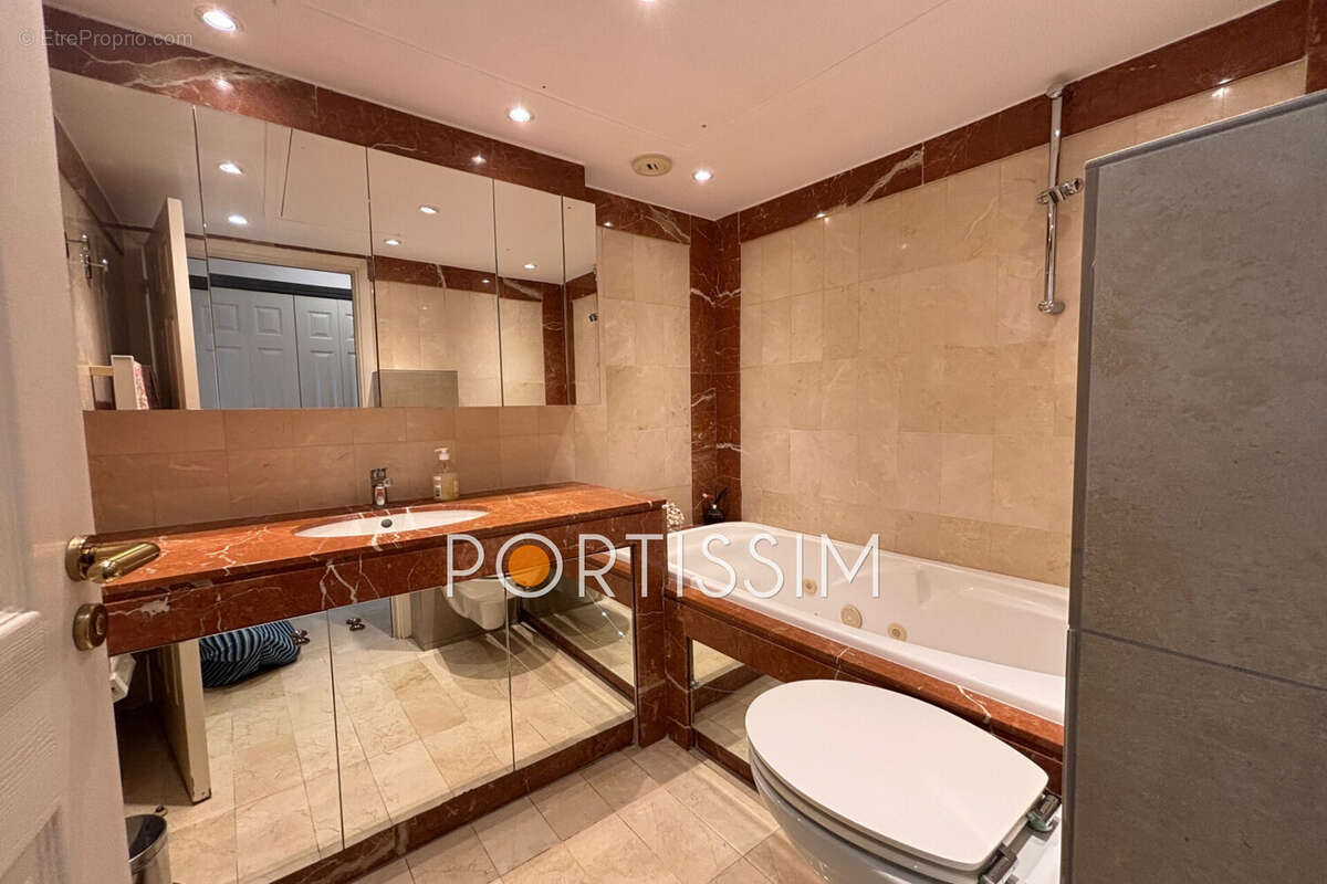Appartement 41 m² à Saint-Laurent-Du-Var  - photo 8