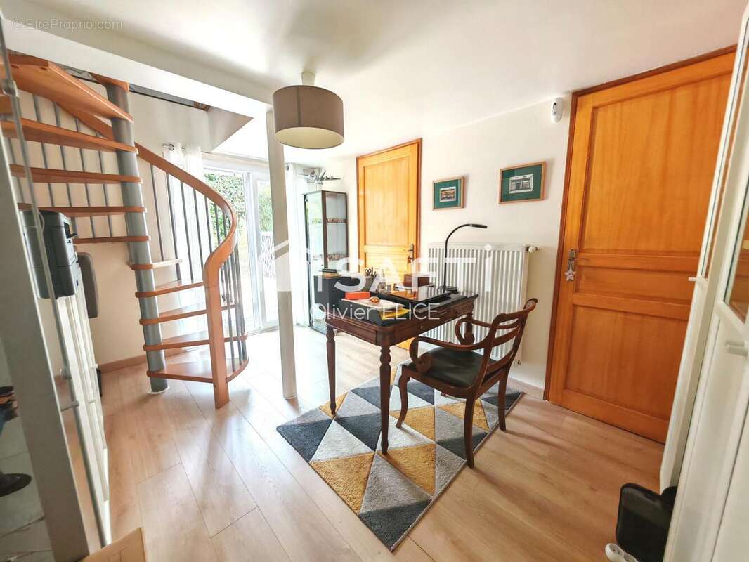 Maison 75 m² à Creil  - photo 5