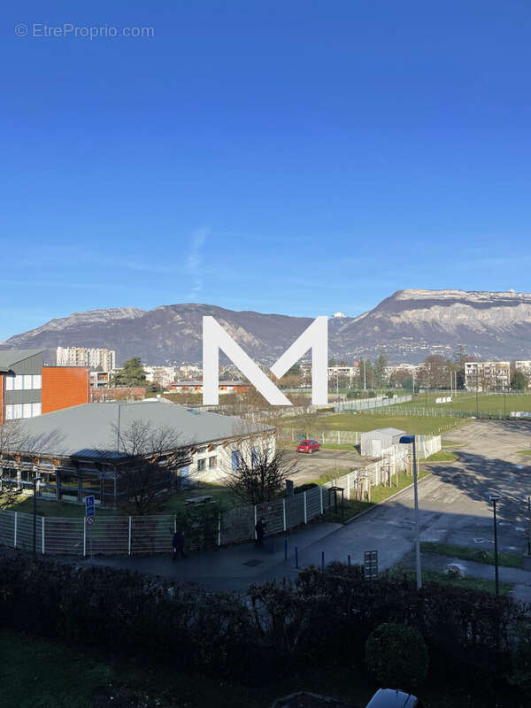 Appartement à SAINT-MARTIN-D'HERES