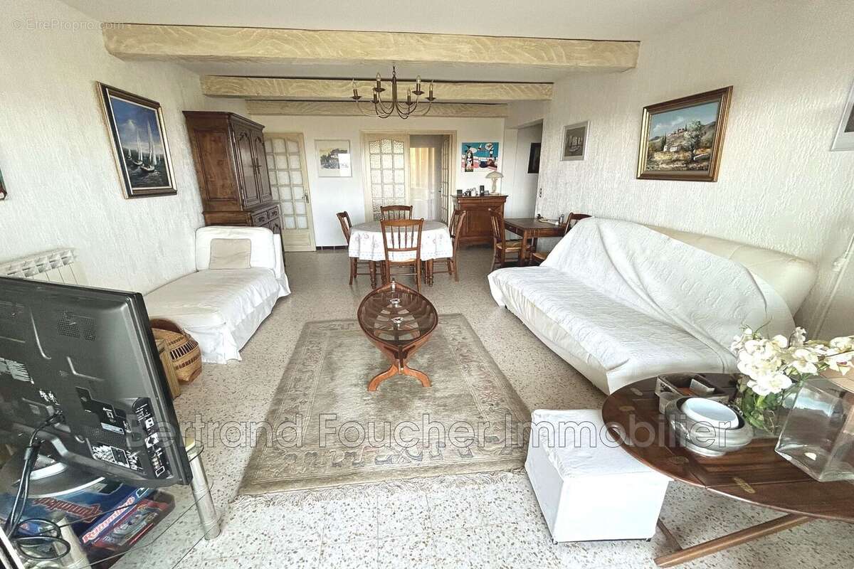 Appartement 81 m² à Cavalaire-Sur-Mer  - photo 6