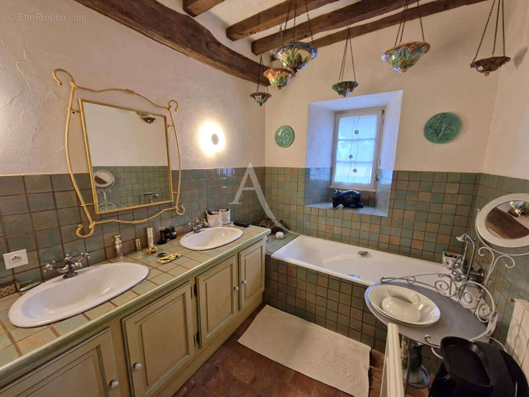 Maison à ARGENTON-L&#039;EGLISE