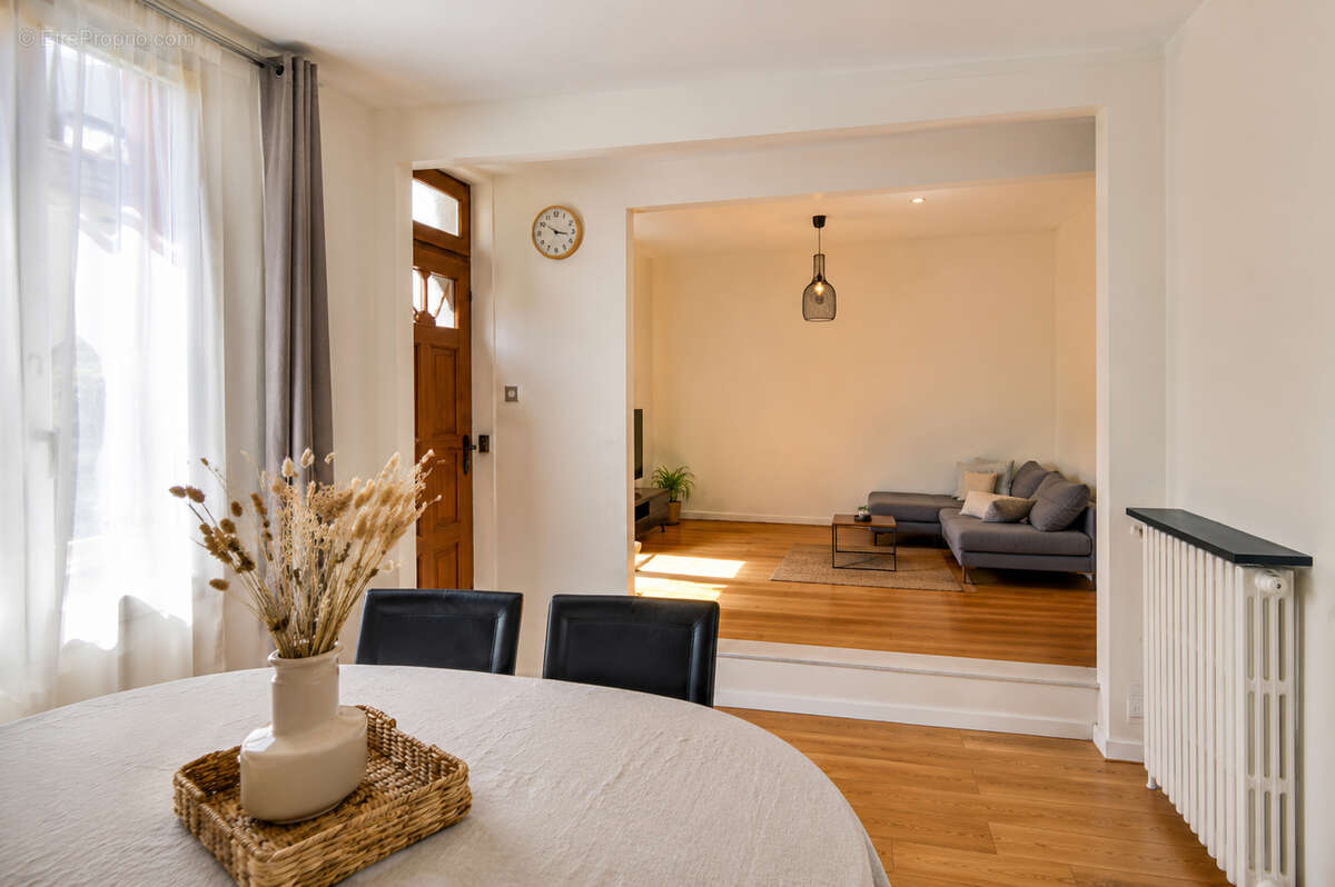 Maison à NOISY-LE-SEC