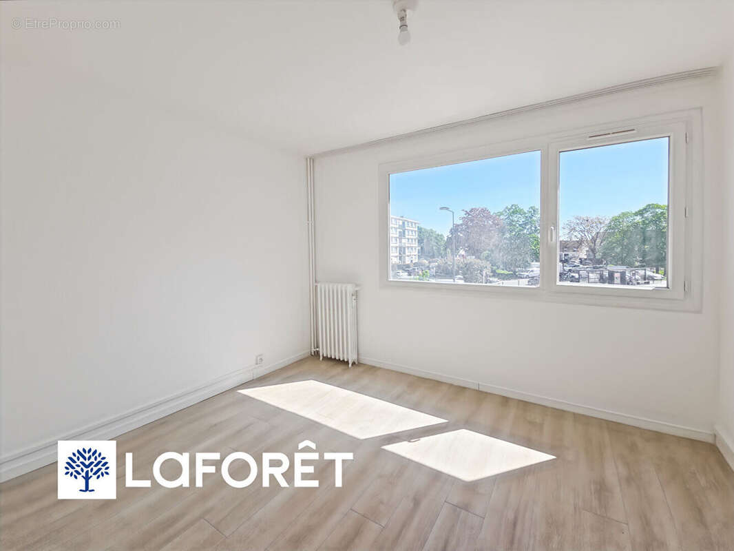 Appartement à RIS-ORANGIS