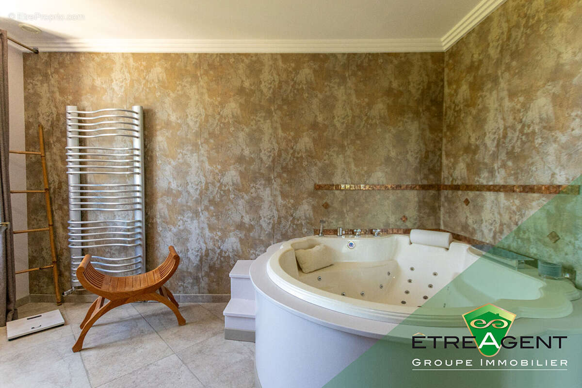 Maison LA NEUVE LYRE - 170 m² - 3 chambres - photo 16