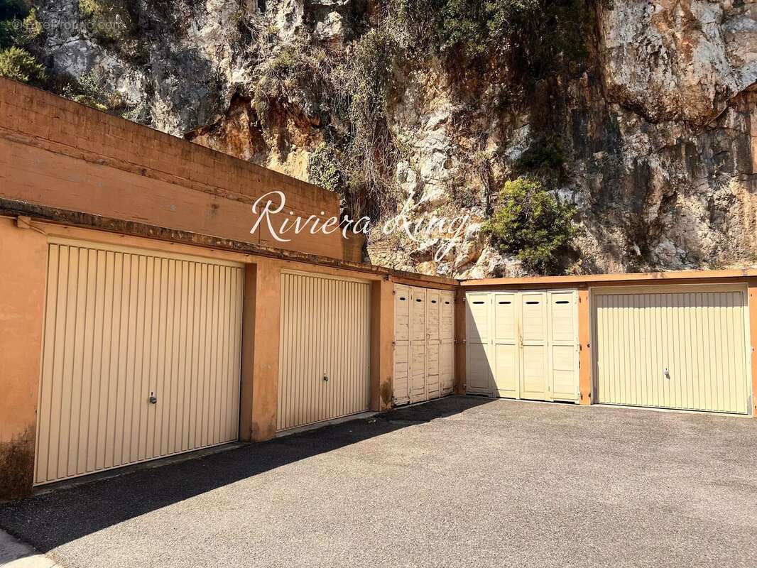 Appartement T4 avec balcon - Centre de Villefranche sur Mer - - photo 11