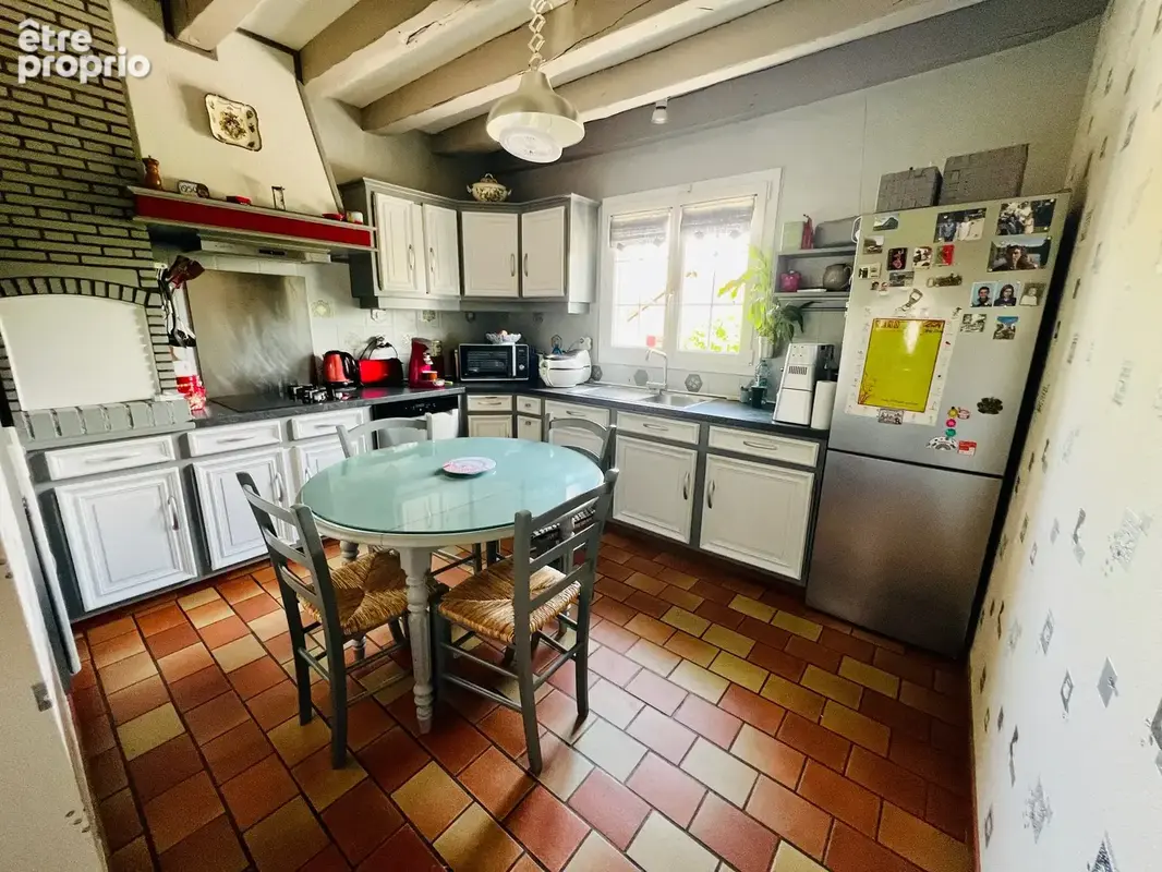 Belle maison familiale avec jardin, garage et dépendance aménagée au coeur de Poilly lez Gien - photo 6