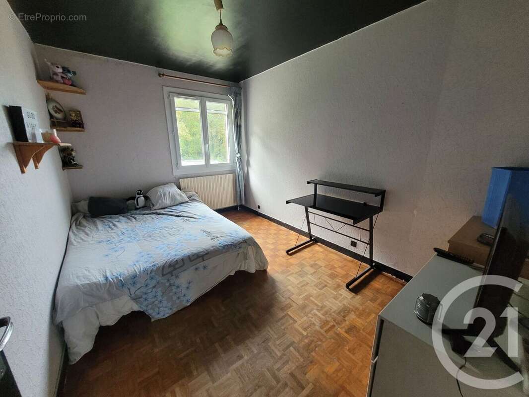 Maison à LA CHAPELLE-NAUDE