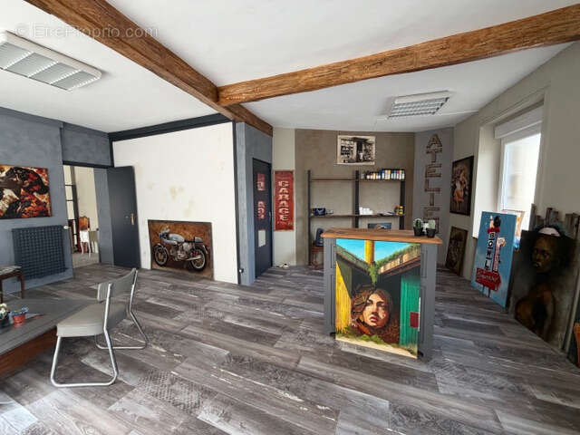 Appartement + studio + magasin - photo 4