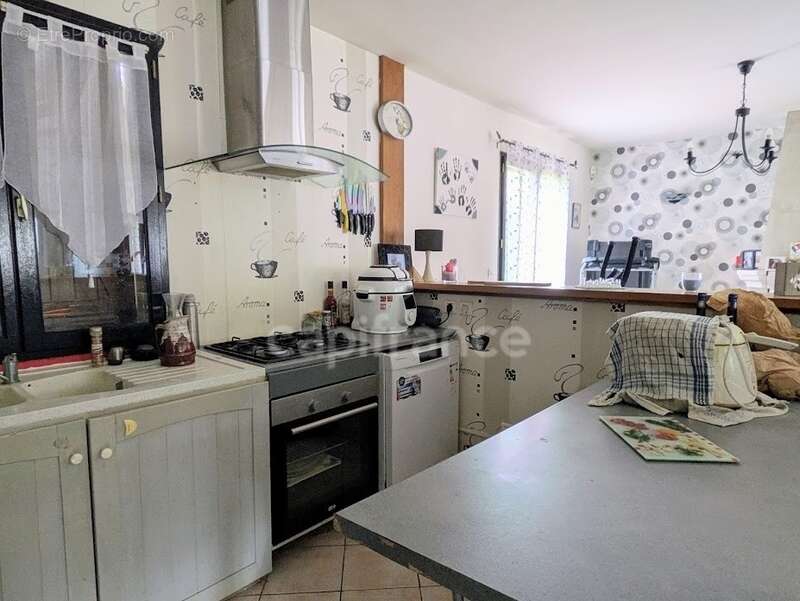 Maison familiale de 115 m² – 4 chambres – Sous-sol complet – Terrain arboré de 3 357 m² – Secteur AUMALE (76) - photo 4