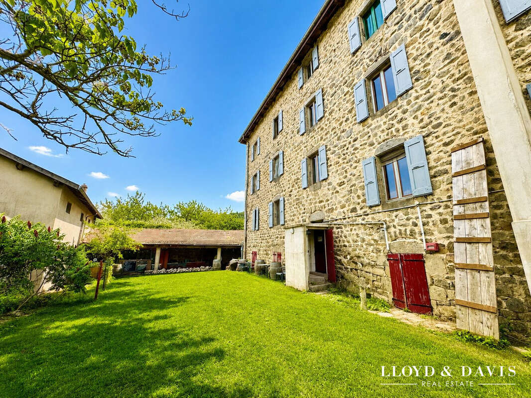 Maison 1490 m² à Lamastre  - photo 8