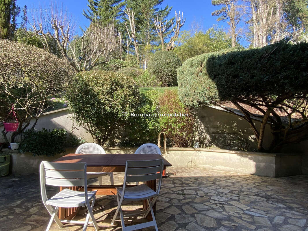 Maison à LA CELLE-SAINT-CLOUD