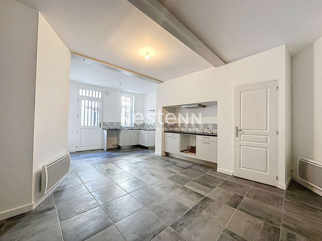 Appartement à LOMBEZ