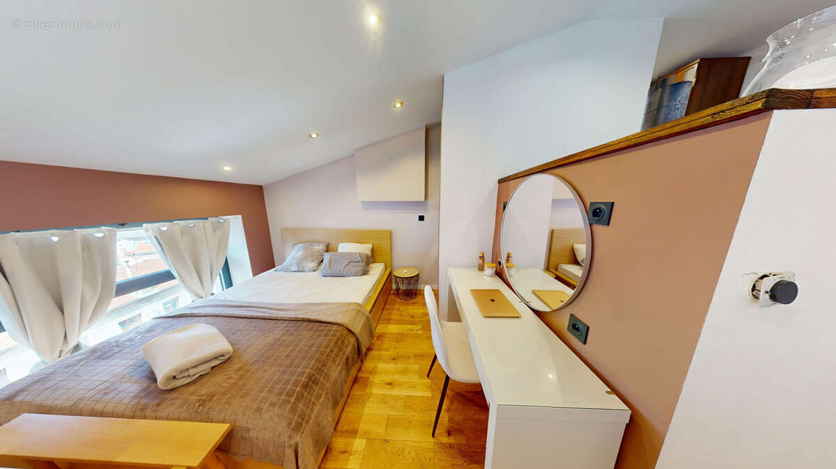 Appartement à SAINT-ETIENNE