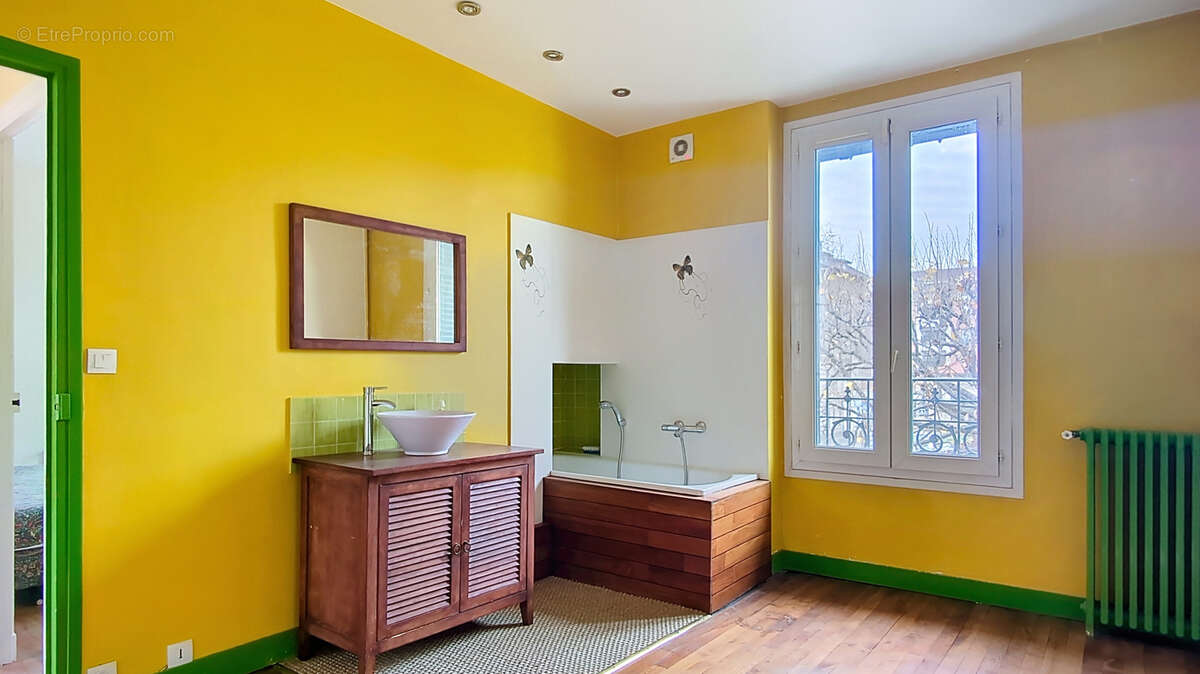 Maison à SARTROUVILLE