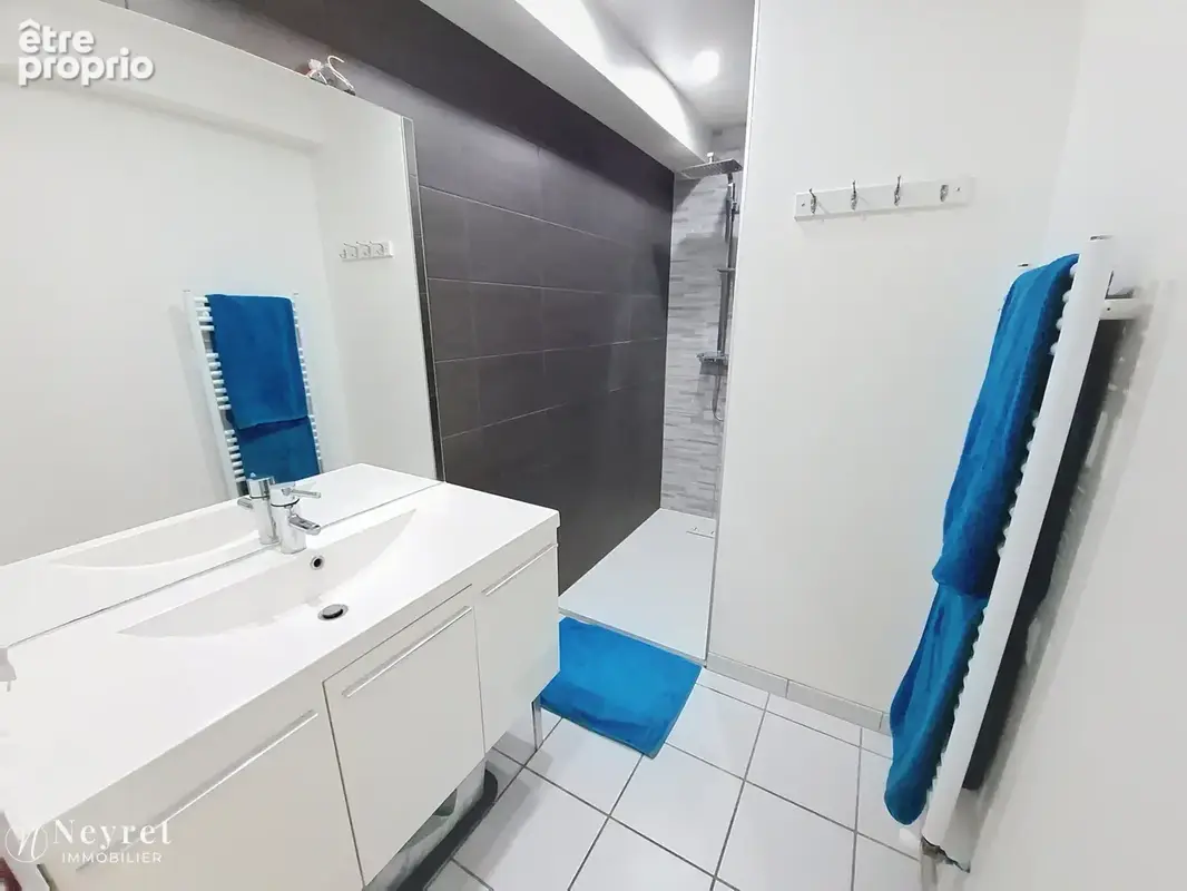 A ne pas rater !!! T2  de 44,43 m2 avec stationnement privatif  dans petite copropriété de 6 lots sécurisée, - photo 7
