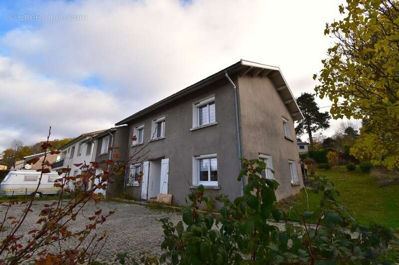 Maison à SAINT-AGREVE