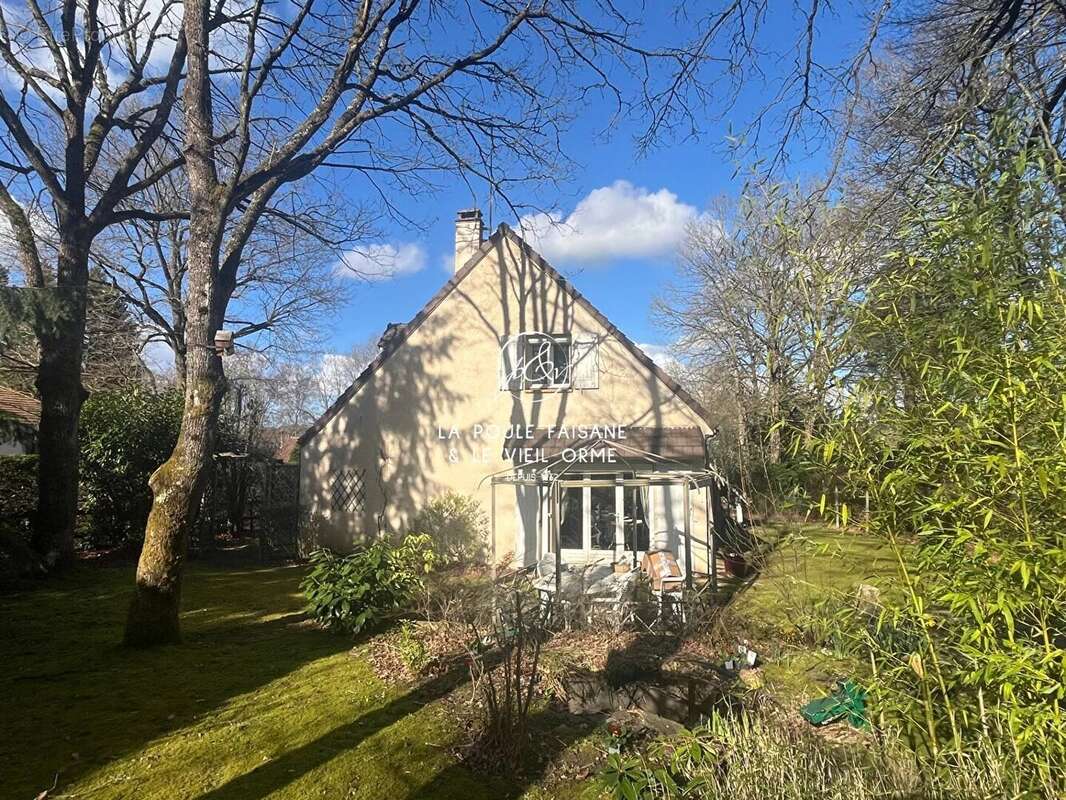 Maison à SAINT-LEGER-EN-YVELINES