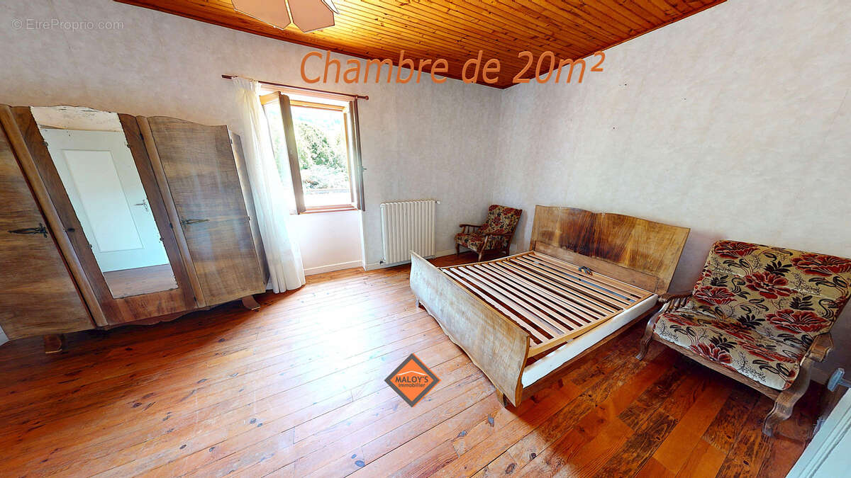 RARE! Belle bâtisse pierres dorées, 514m2 de surface totale! Enorme Potentiel, 131m2 habitables! - photo 10