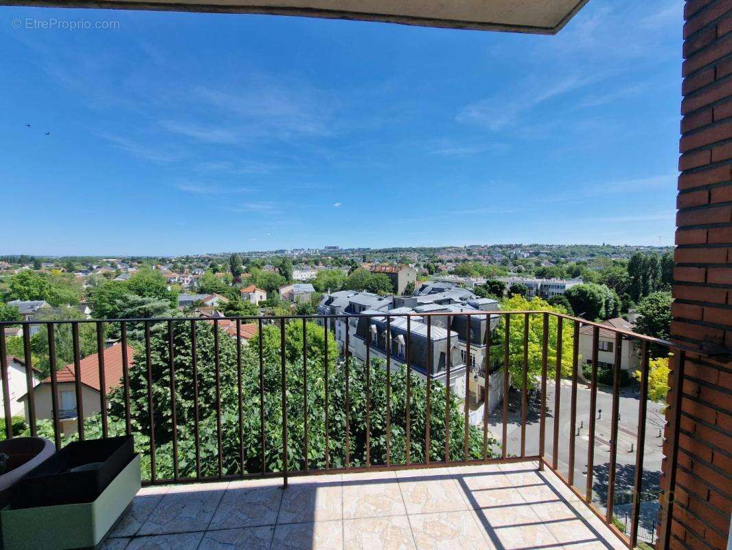 Appartement à LE PERREUX-SUR-MARNE