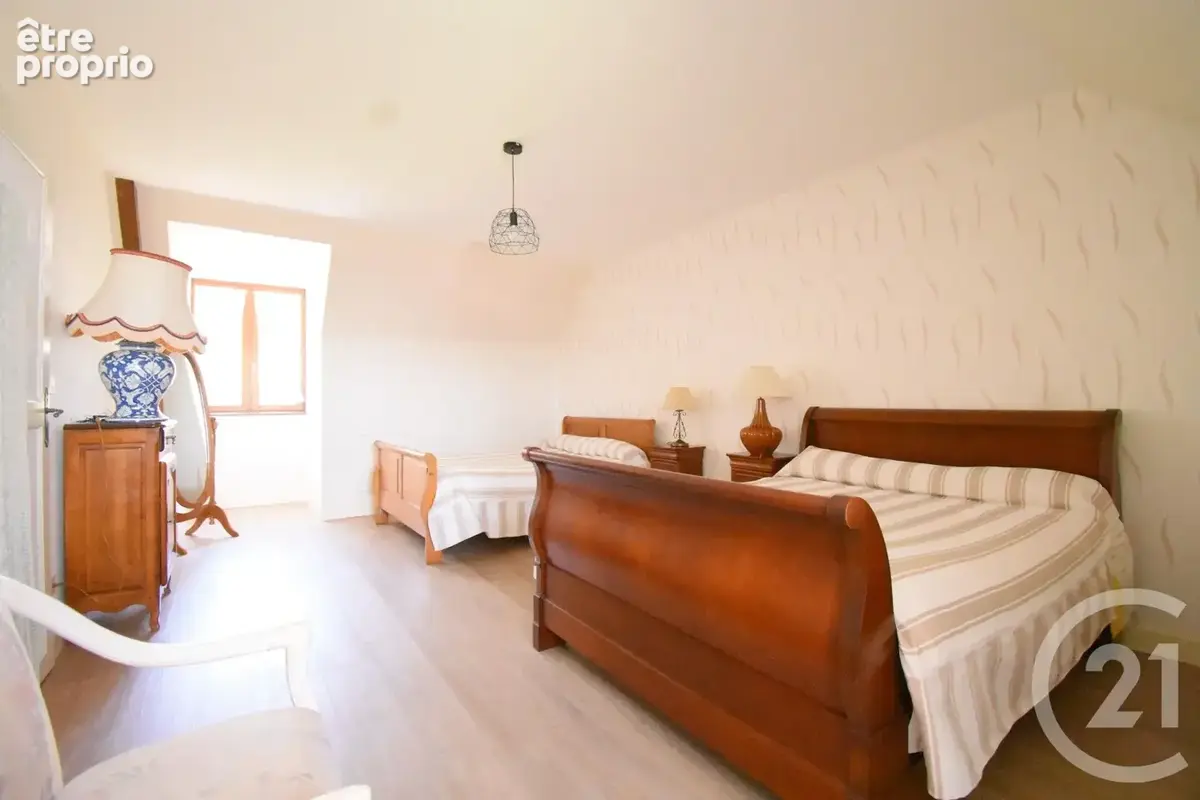 Maison 5 pièces 206 m² à vendre à Creuzier-Le-Vieux (03300) - photo 7