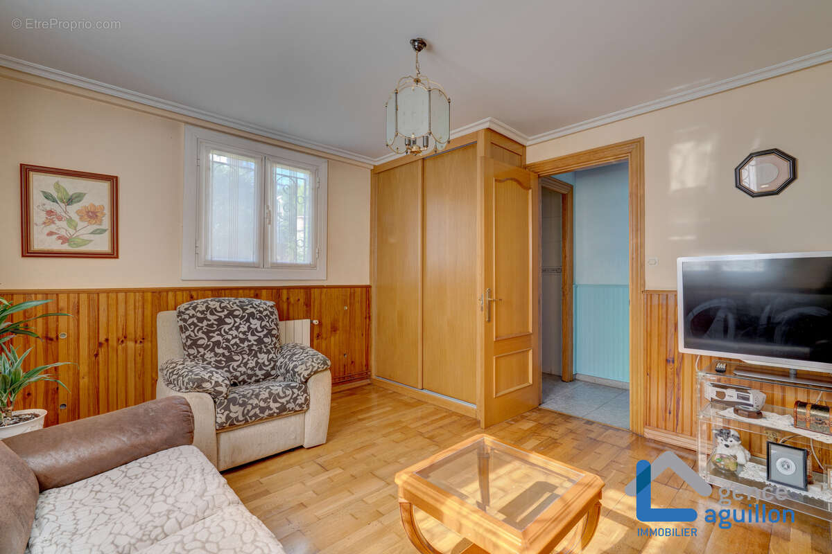 Hendaye  belle maison  de 151 m2 avec fort potentiel - photo 5