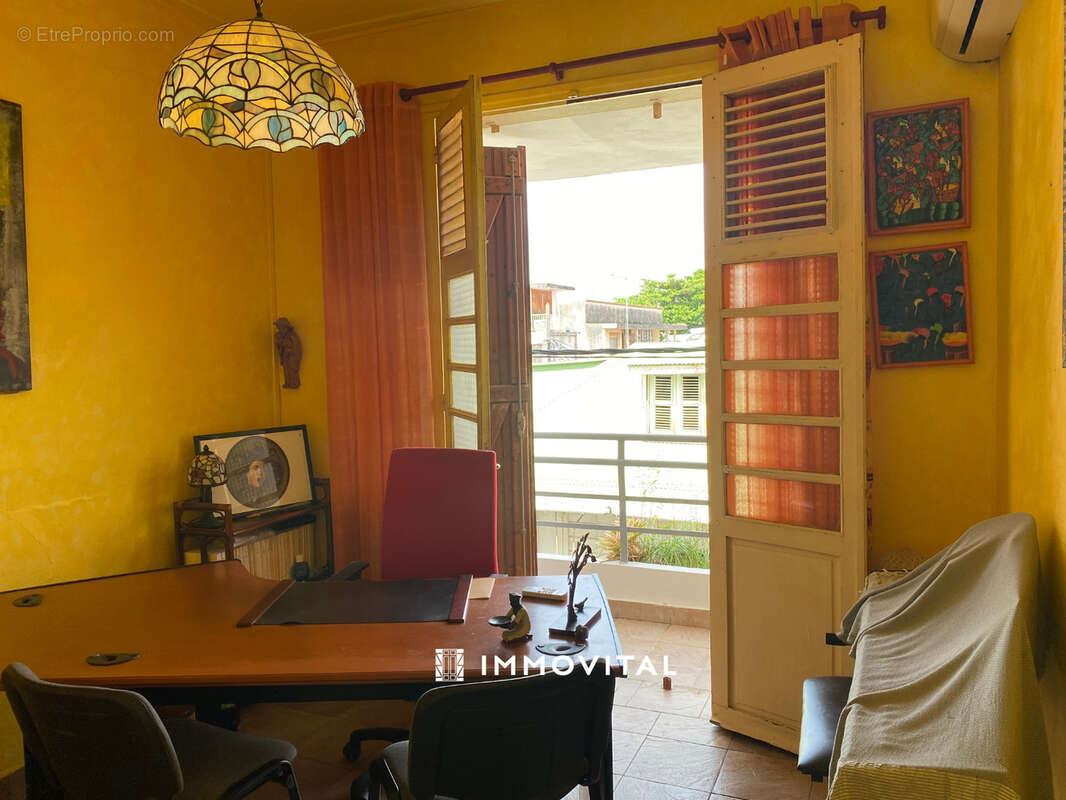 Appartement à POINTE-A-PITRE