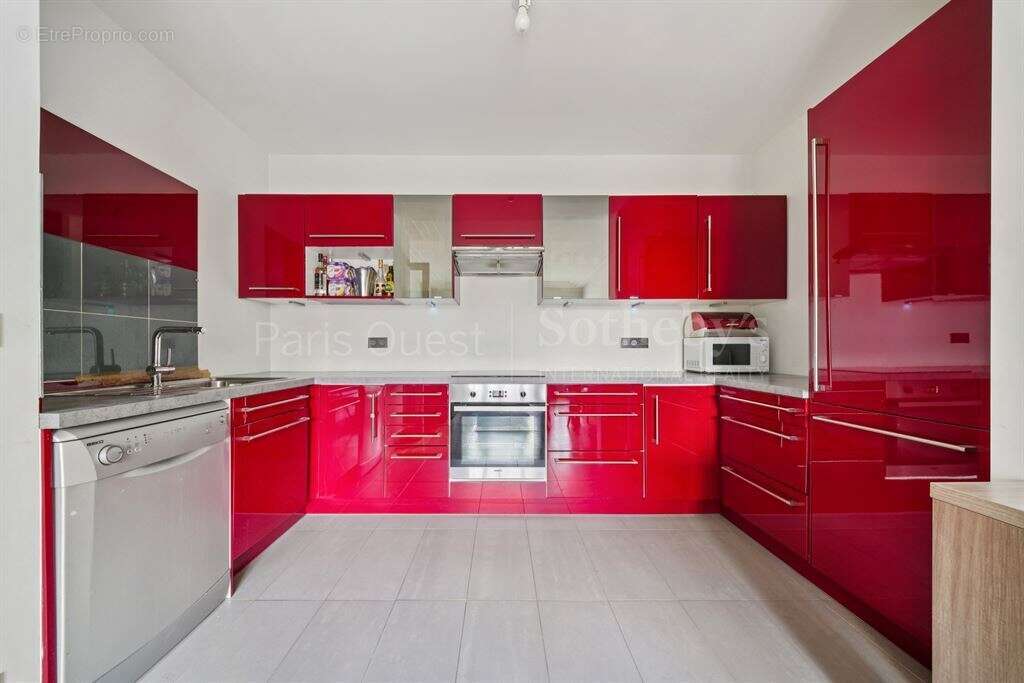 Appartement à PARIS-7E